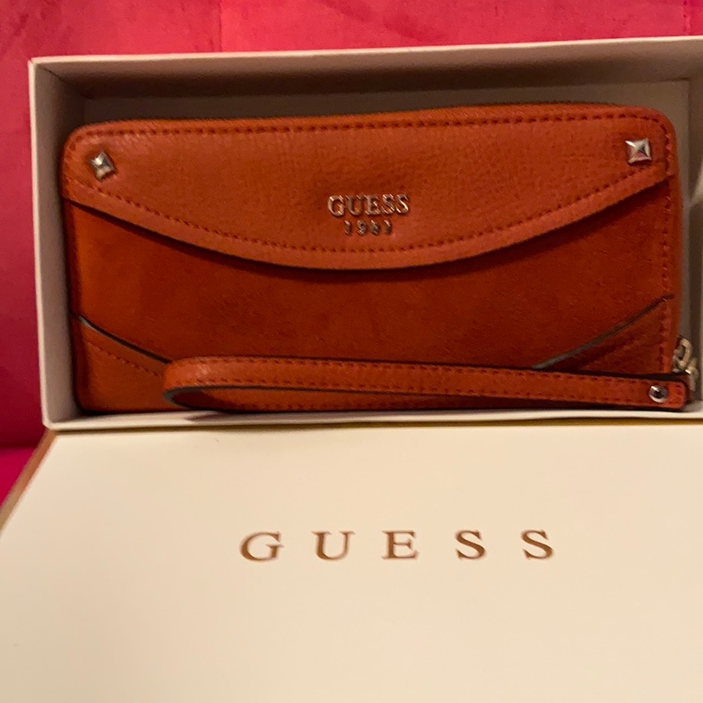 Guess wallet rust color, faux suede